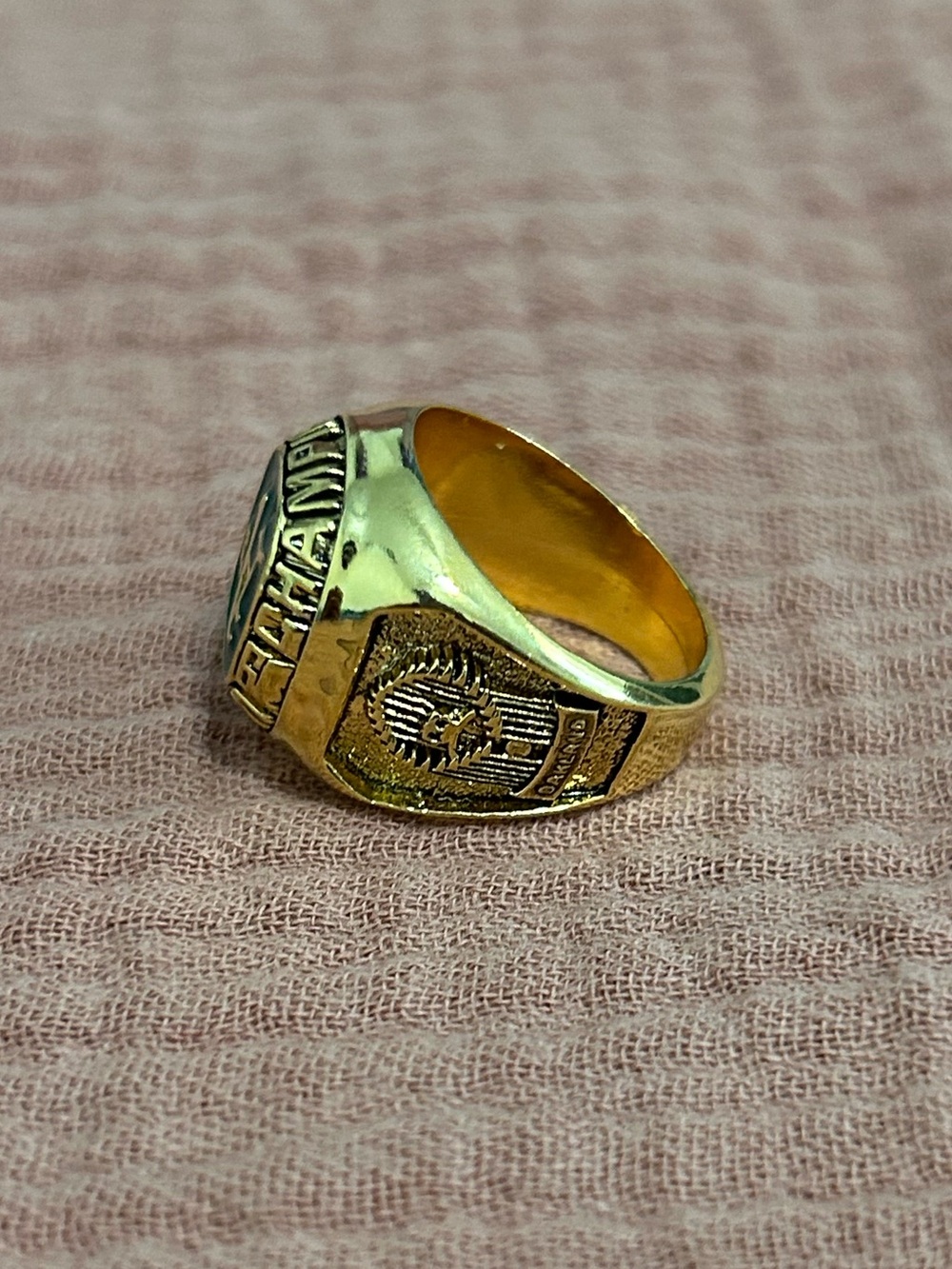 Oakland Athletics 1989 World Champions Commemorative Ring - Picture 7 of 10